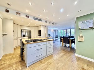 Photo 14- click for photo gallery